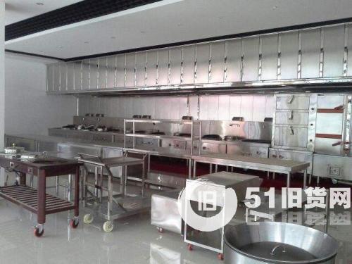北京順義二手廚房設備回收 回收大量不銹鋼廚具 飯店桌椅回收